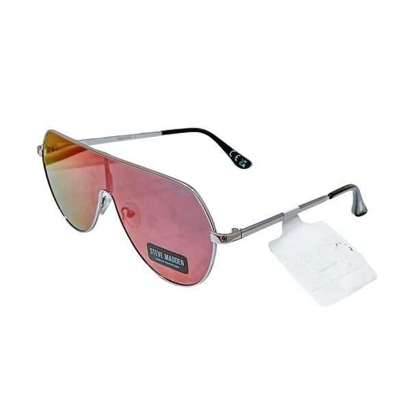 Steve Madden Tyson Sunglasses - Picture 2 of 4